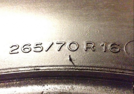 ยาง Michelin 265 70 16 ปี12 ดอกเต็ม ใช้ยาว ราคาไม่แพง
