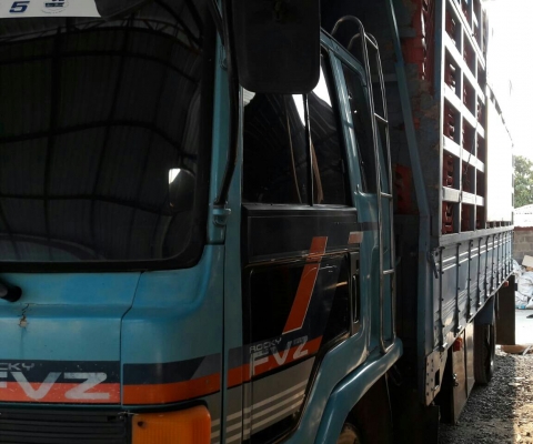 หกล้อ อีซูชุ ร็อค165 ช่วงยาว 6.20ม แอร์ พ.เวอร์ สภาพดีมากๆสวยบางเดิมวิ่งประจำ เล่มทะเบียนพร้อมโอน หกล้อ อีซูชุ ร็อค165 ช่วงยาว 6.20ม แอร์ พ.เวอร์ สภาพดีมากๆสวยบางเดิมวิ่งประจำ เล่มทะเบียนพร้อมโอน