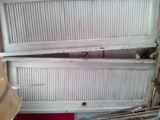 ขายประตูไม้สักพร้อมวงกบ เพียงชุดละ1200!!