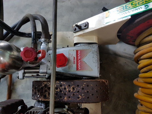 ชุดปั้มฉีดยา maruyama พร้อมเครื่อง kubota เก่าญี่ปุ่น