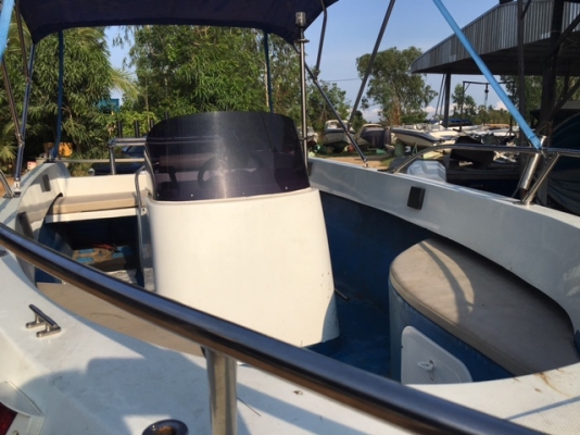 ขายเรือใหม่ลงน้ำสองครั้ง18ฟุต วางเครื่องวิ่งได้เลยไม่รวมเทลเลอร์