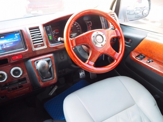 โทร 0922726669 ตันหยงเบสท์รถตู้ฝั่งธน COMMUTER ปี 2009 ดีเซลล์ แต่งวีไอพี เบาะหนัง 4 แถว ราคา 799,000 บาท โทร 0922726669 ตันหยงเบสท์รถตู้ฝั่งธน COMMUTER ปี 2009 ดีเซลล์ แต่งวีไอพี เบาะหนัง 4 แถว ราคา 799,000 บาท