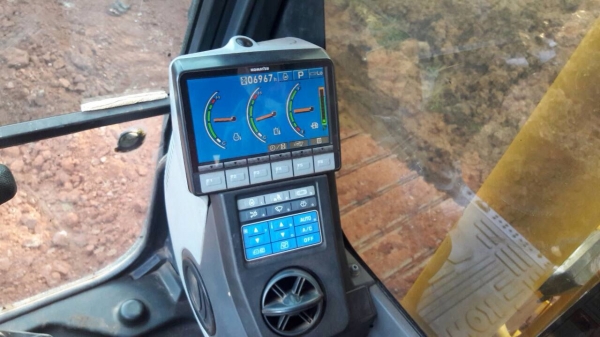 ขายรถแบ็คโฮ Komatsu PC160LC-8 เอกสารอินวอยซ์ ไฟฟ้าครบ ไมล์ชั่วโมง 6,900