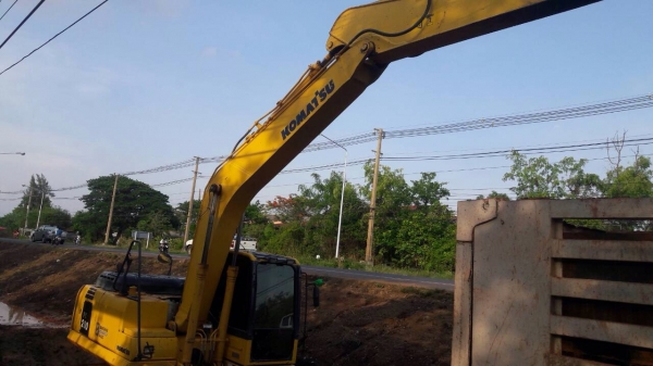 ขายรถแบ็คโฮ Komatsu PC160LC-8 เอกสารอินวอยซ์ ไฟฟ้าครบ ไมล์ชั่วโมง 6,900