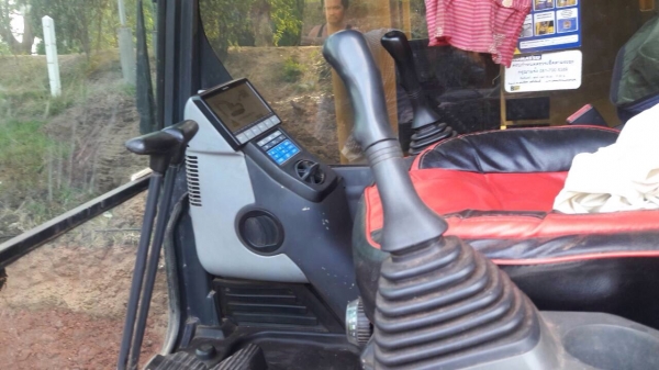 ขายรถแบ็คโฮ Komatsu PC160LC-8 เอกสารอินวอยซ์ ไฟฟ้าครบ ไมล์ชั่วโมง 6,900