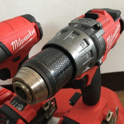 ชุดสว่านไร้แปรงถ่านมือ2 Milwaukee 2897-22 มีสว่านกระแทกและสว่านไขควง รุ่นใหม่ล่าสุด2016 แบ็ต5.0แอมป์