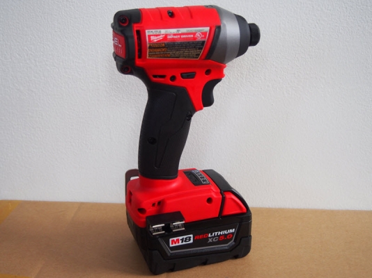 แม่เจ้า!! สว่านไร้สายเชื่อมต่อผ่านมือถือได้ ทำไปเพื่อ? Milwaukee 2796-22 แม่เจ้า!! สว่านไร้สายเชื่อมต่อผ่านมือถือได้ ทำไปเพื่อ? Milwaukee 2796-22