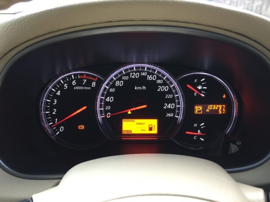 nissan teana 250xv v6 na สีขาว ปี 2010 AT