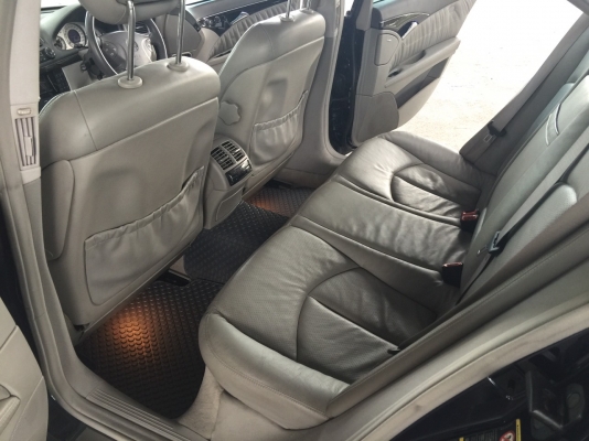 BENZ E240 2.6 W211 สีน้ำเงิน ปี 2003 รถสวยมากเดิมทั้งคันสวยทั้งภายใน ภายนอก ถูกที่สุดในตลาดรถคับ