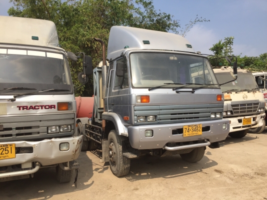 รถหัวลาก 10 ล้อ นิสสัน 431 เครื่อง 250 แรง รถแก๊ส พร้อมใช้งาน ทะเบียนพร้อมโอน