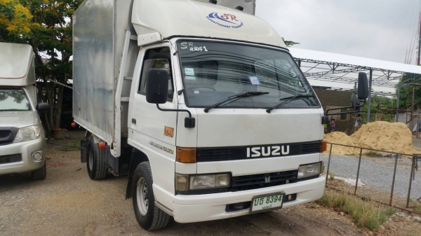 ขาย ISUZU NHR54   4 ล้อ ตู้แห้ง รถประกอบ