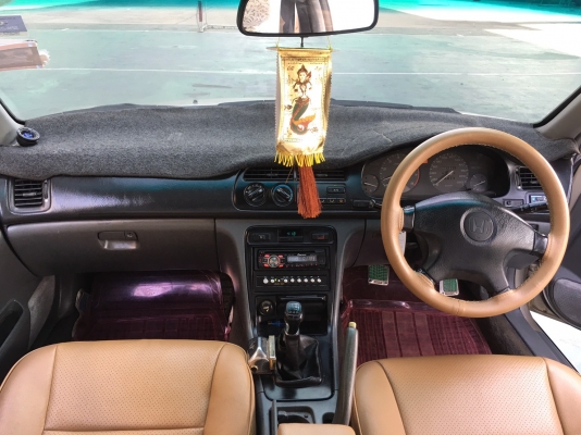 honda accord 2.2 สีน้ำตาล ปี 1996 เกียร์ธรรมดา ขับดี เครื่องเกียร์ช่วงล่างปกติ