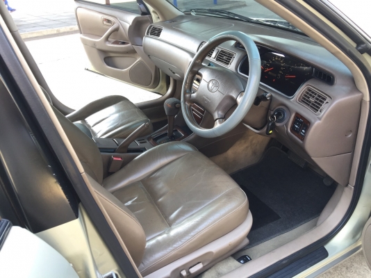 TOYOTA CAMRY 2.2 SE.G สีน้ำตาล ปี2001 รถมือเดียว รถสวย ขับดี เครื่องนิ่ง แอร์เย็น ซื้อไปคุ้ม