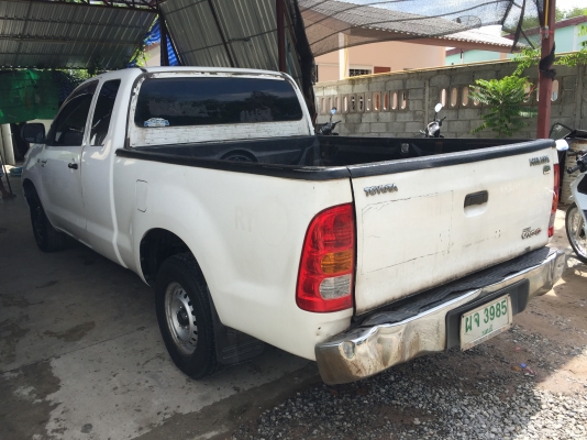 Vigo 2.5J. ปี06 โทร098-3206676