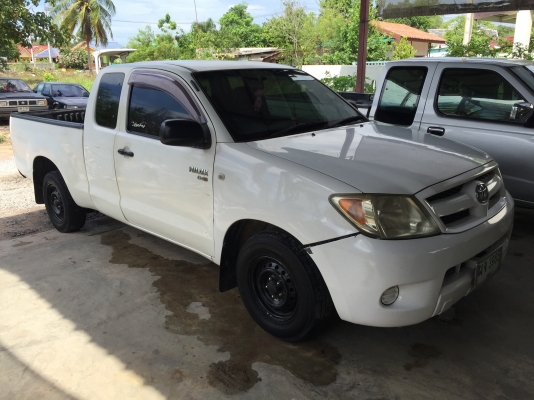 Vigo 2.5J. ปี06 โทร098-3206676