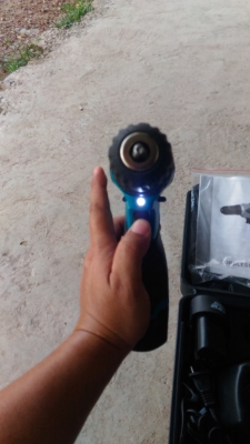 สว่านไรสาย BOLUD