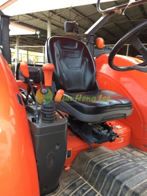 รถไถมือ 2 แทรกเตอร์ M9540