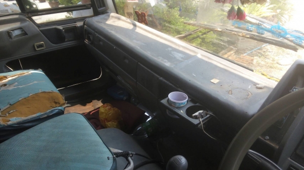 ขายด่วนHINIFM3HNLD195เเรงสองเพลาดั้ม สภาพพร้อมใช้ราคาเบาๆโทร0856842587