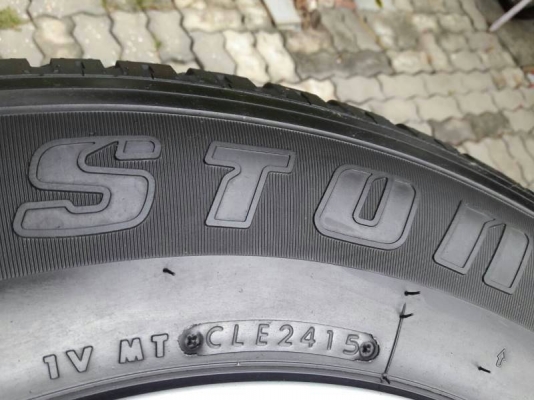 ยาง bridge stone 245/70/16 ปี 15 ชุดล่ะ 11,500