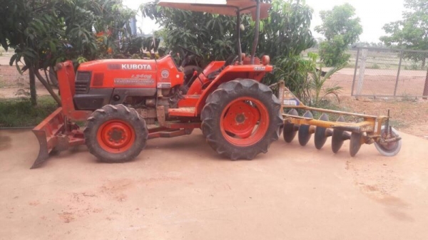 Kubota L3408 ใบดัน หาง6 ปี53 เล่มพร้อมชุดโอน ชั่งโมง2พันก่า