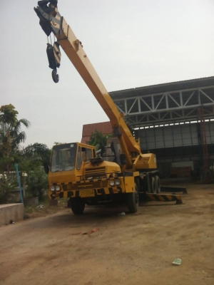 ขายรถเครน 20 ตัน และ รถสิบล้อ 16 ตัน  ราคาเหมา  3,000,000 บาทเท่านั้น