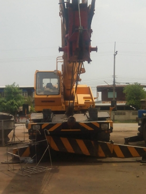 ขายรถเครน 20 ตัน และ รถสิบล้อ 16 ตัน  ราคาเหมา  3,000,000 บาทเท่านั้น