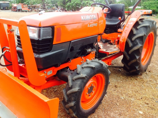 ขายL4508  4WD พร้อมใบดันหน้า ยางดี4เส้น