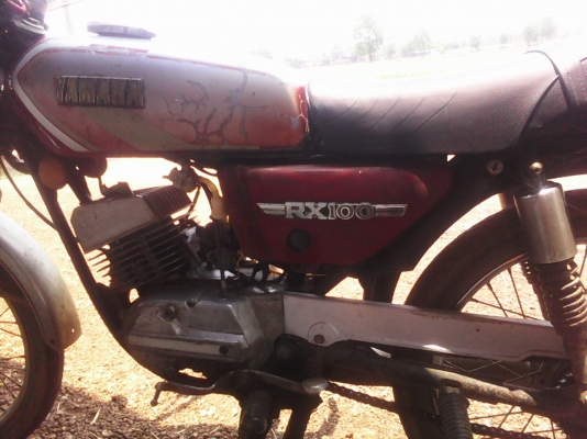 ขายrx100s ขับใด้ใช้งานอยู่มีเล่มทะเบียนไม่มีชุดโอนขาดเกิน3ปี