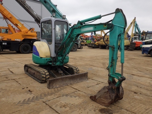 Komatsu PC35MR-1 เก่าญี่ปุ่น ตู้เก๋ง พร้อมไลน์หัวเจาะ