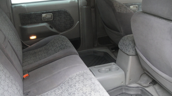 ISUZU ADVANTURE 3.0Turbo เกียร์Auto รถบ้านแท้ สวยเดิม พร้อมใช้ ISUZU ADVANTURE 3.0Turbo เกียร์Auto รถบ้านแท้ สวยเดิม พร้อมใช้