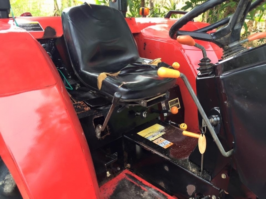 ขายรถไถยันมาร์ EF453T LX สภาพพร้อมใช้งาน พร้อมชุดอุปกรณ์ใบมีดดันดินหน้าและโลเตอร์รีจอบหมุน ราคา 328,000 สนใจโทร 081-9136451 หรือ ขอดูรูปผ่านทาง line:Bow6451 ค่ะ ขายรถไถยันมาร์ EF453T LX สภาพพร้อมใช้งาน พร้อมชุดอุปกรณ์ใบมีดดันดินหน้าและโลเตอร์รีจอบหมุน ราคา 328,000 สนใจโทร 081-9136451 หรือ ขอดูรูปผ่านทาง line:Bow6451 ค่ะ