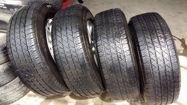 ขายล้อแม็ก vigo/fortuner17" ยางปี13 สนใจติดต่อ ตาเล็ก ล้อและยางครับ 081-3747940