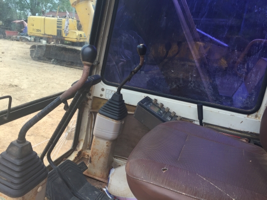 Pc60-6 ไฟฟ้าครบ เอกสารอินวอยล์ เอวแน่นๆ ช่วงล่างสวย รถพร้อมใช้