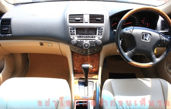 Topสุด หลังคาSunroof จากโรงงาน ราคาเบาๆ พร้อมใช้ค่ะ