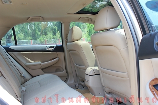 Topสุด หลังคาSunroof จากโรงงาน ราคาเบาๆ พร้อมใช้ค่ะ