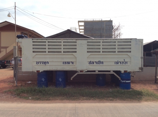 ขายกระบะแสตนเลสทั้งลูกพร้อมดั้ม สิบล้อ