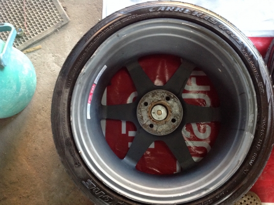 ล้อแม็กขอบ17" RAY มี2วงค่ะ