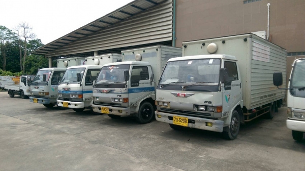 ขายหกล้อ HINO FB2W เครื่อง120 แรงม้า ตู้ยาว 5 เมตรมีลิฟท์หลัง