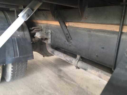 ขายISUZU 6ล้อ FTR DECA 200เเรง EURO 2 กระบะคาร์โก้พร้อมคอกสูงยาว7.20เมตรหัวเดิมๆเบรคทิฟฟี่จดทะเบียนปี2548(2005)ใครหารุ่นนี้อยู่ไม่ผิดหวังเเน่นนอนราคา940,000บาทจัดไฟเเนนท์ได้ทั่วโลกครับสนใจดูรถได้ที่เต็นท์รถ JJ.AUTOCAR 2 หลังวัดจันทรารามติดถนนเพชรเกษมก.ม.ท