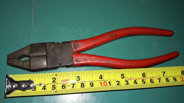 ขายคีมปากจิ้งจกเยอรมัน  GERMANY. SIZE 8"มือสองสภาพดี