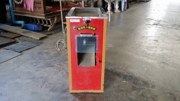 เครื่องแยกหิน 150A เก่าญี่ปุ่น กำลังการผลิต 150 kg./ชม. สามรถแยกหินข้าวได้อย่างสะดวก รวดเร็ว