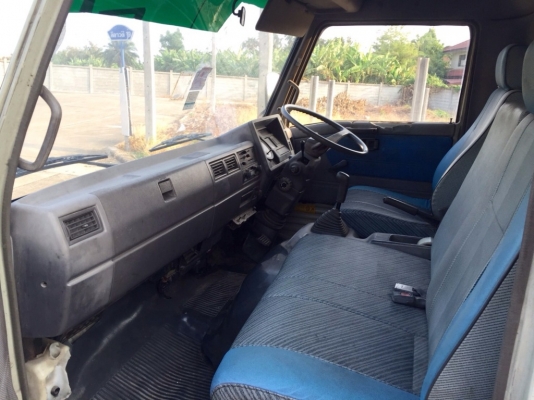 "6ล้อ HINO FB120แรง ยาว 5เมตร ตู้แห้ง คัสซีสวย ยางใหม่ รถสวย"