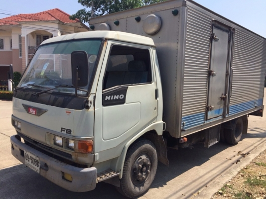 "6ล้อ HINO FB120แรง ยาว 5เมตร ตู้แห้ง คัสซีสวย ยางใหม่ รถสวย"