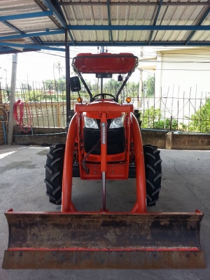 คูโบต้า L4708 4 WD ใบมีดตราช้าง 412 ชั่วโมง ปี 2556