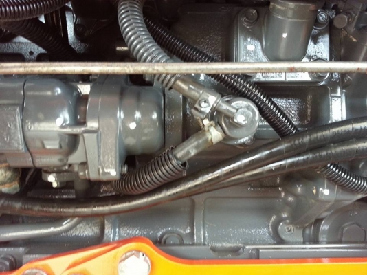 คูโบต้า L4708 4 WD ใบมีดตราช้าง 412 ชั่วโมง ปี 2556