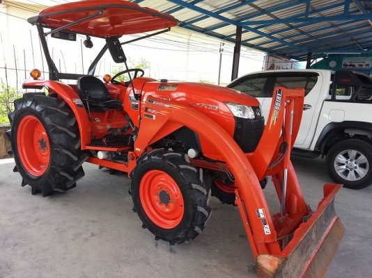 คูโบต้า L4708 4 WD ใบมีดตราช้าง 412 ชั่วโมง ปี 2556