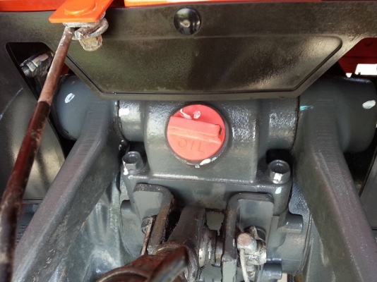 คูโบต้า L4708 4 WD ใบมีดตราช้าง 412 ชั่วโมง ปี 2556