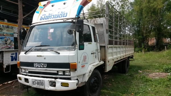 ISUZU ROCKY 999 ISUZU ROCKY 999