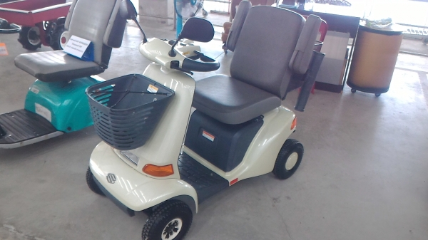 ขายรถไฟฟ้า suzuki et4d เก่านอก สภาพสวย พร้อมใช้งาน