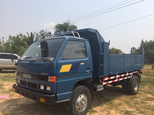 หกล้อ อีซูชุ NPR59L115 ดั้ม 5คิวปี39 พ.เวอร์ ช่วงล่างใหญ่ Fหน้า-หลังF ยาง8.25 พร้อมใช้งาน เล่มทะเบียนพร้อมโอน